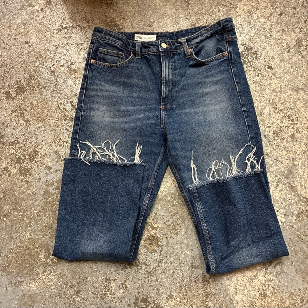 Zara women’s Distressed Jeans